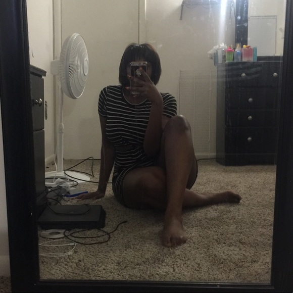 Black and white dress - Picture 2 of 5